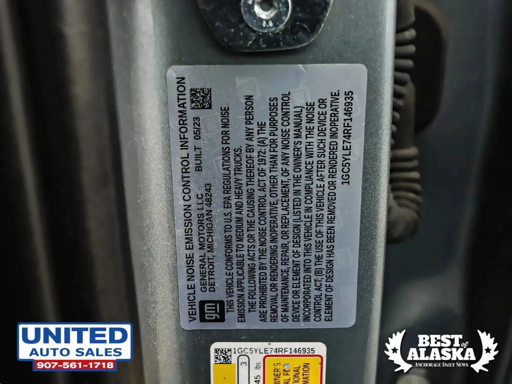Chevrolet Silverado photo 54