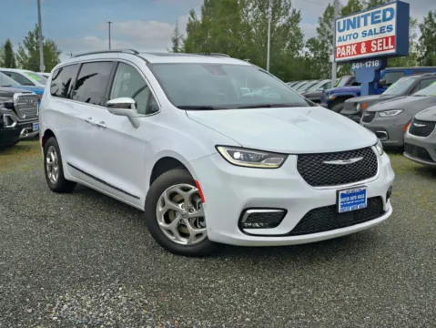 White 2021 Chrysler Pacifica Limited Minivan 4D for sale in Anchorage, AK