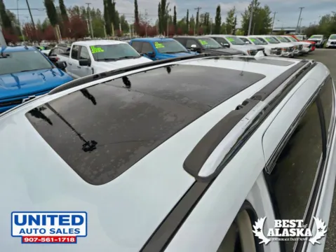 More photos of 2021 Chrysler Pacifica Limited Minivan 4D at United Auto Sales, AK