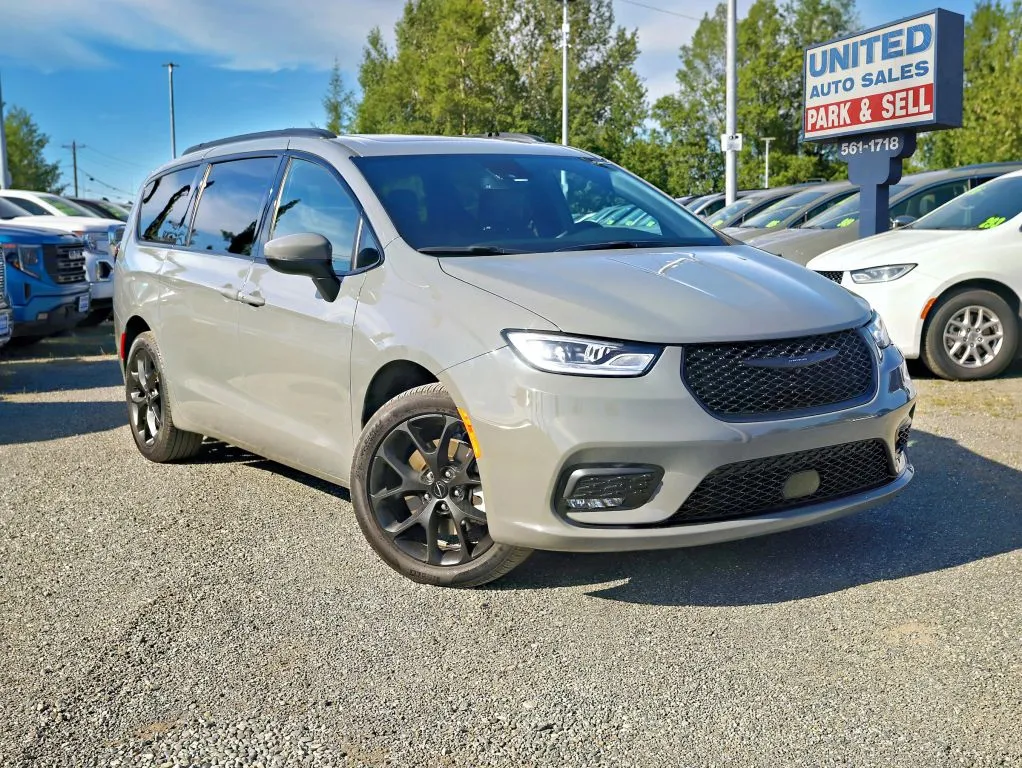 2023 Chrysler Pacifica Touring L Van 4D for sale in Anchorage, AK
