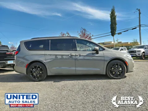 More photos of 2023 Chrysler Pacifica Touring L Van 4D at United Auto Sales, AK