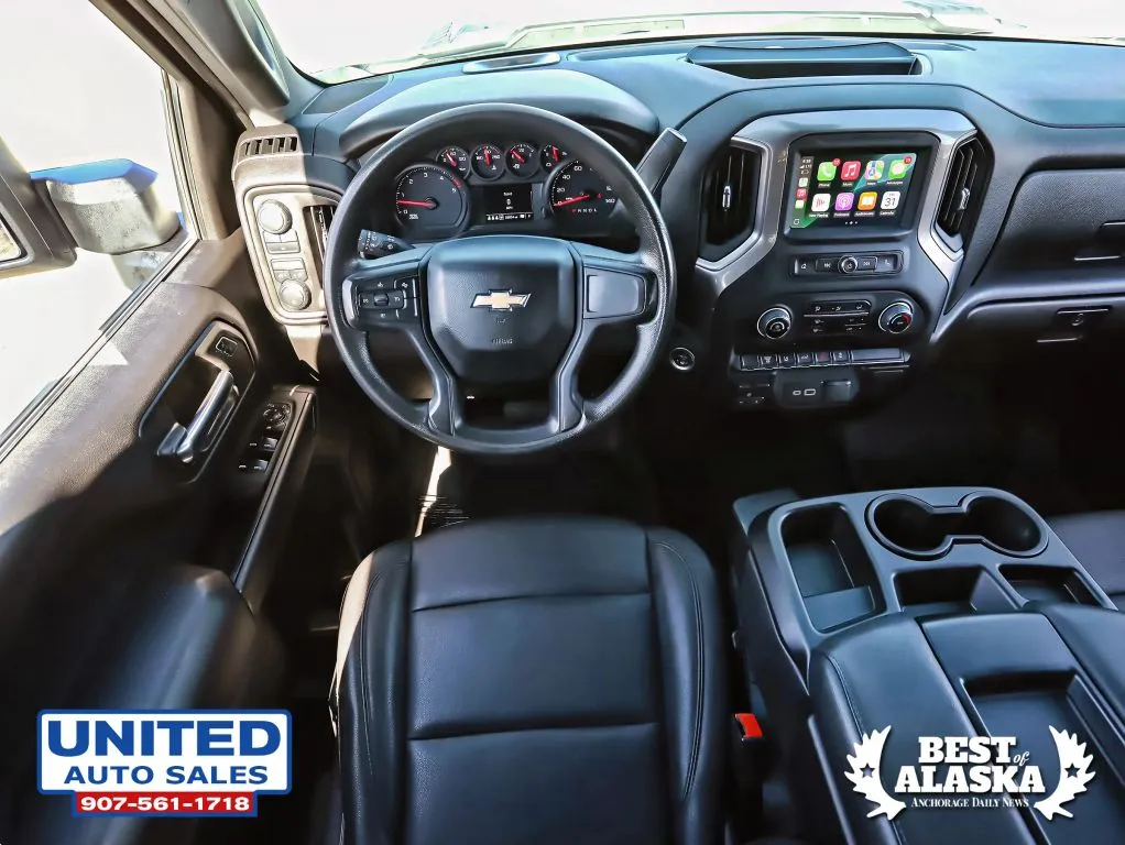 Chevrolet 3500HD photo 17