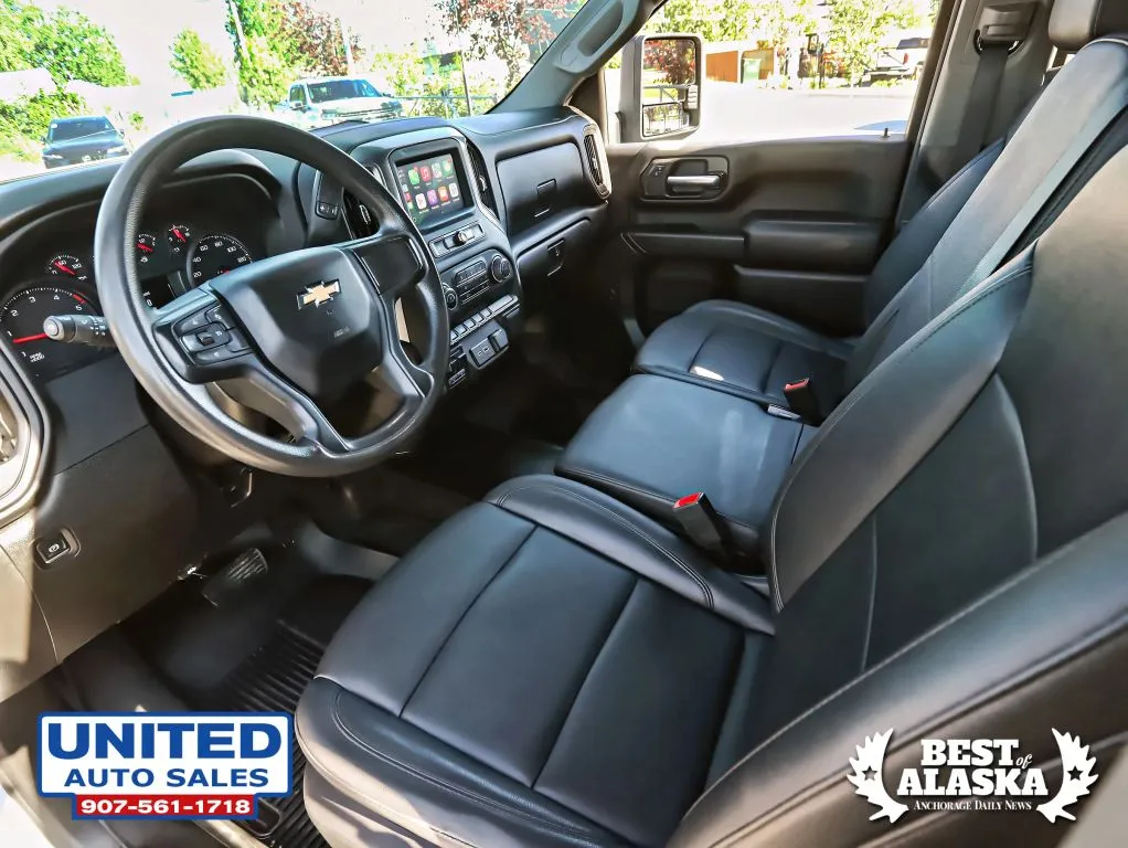 Chevrolet 3500HD photo 12