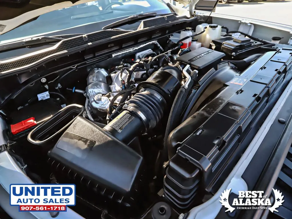 Chevrolet 3500HD photo 19