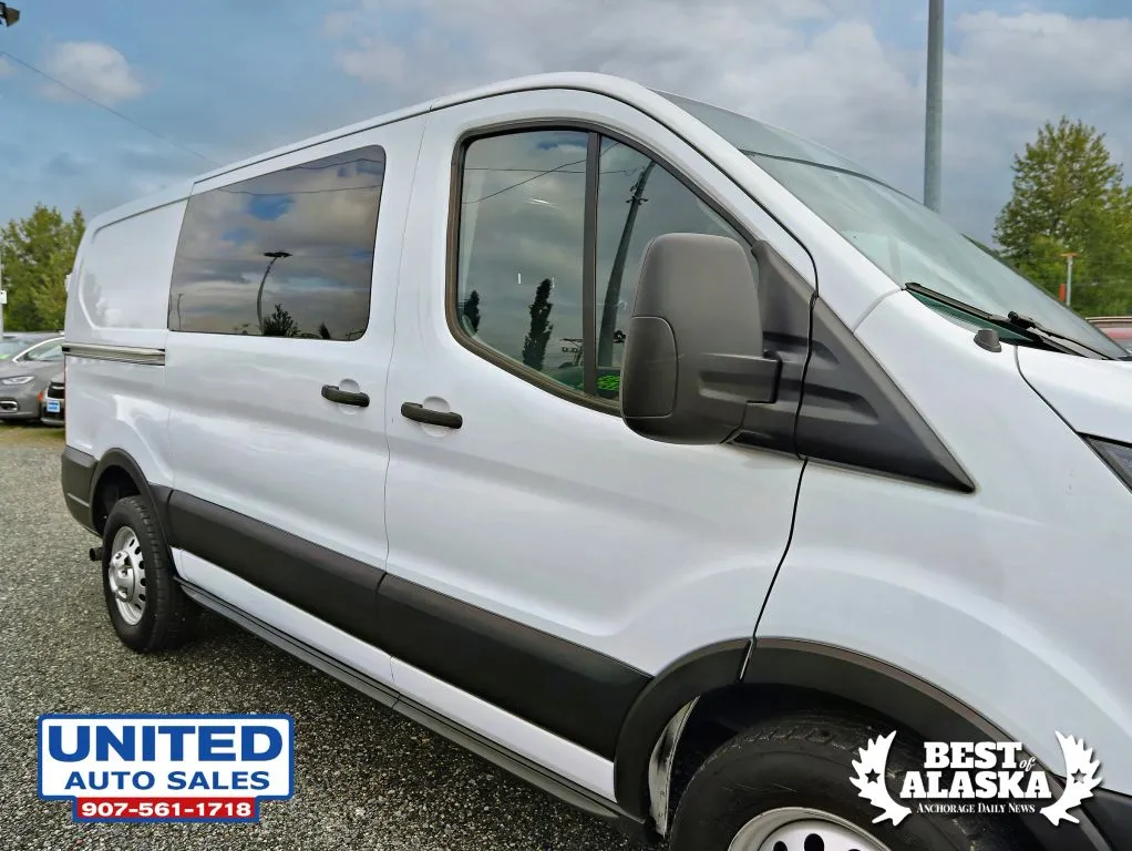 Ford Transit-150 photo 5