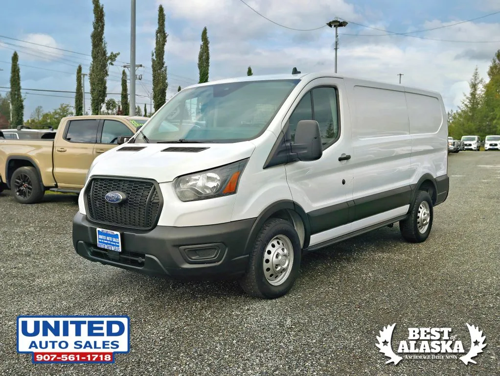 Ford Transit-150 photo 2