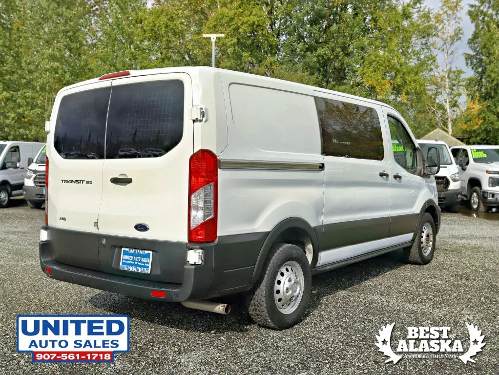 Ford Transit-150 photo 8