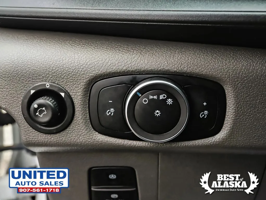 Ford Transit-150 photo 43