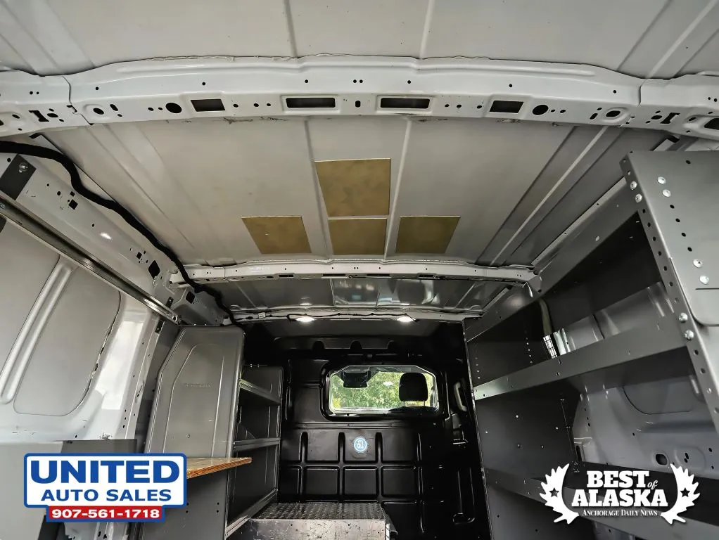 Ford Transit-150 photo 35