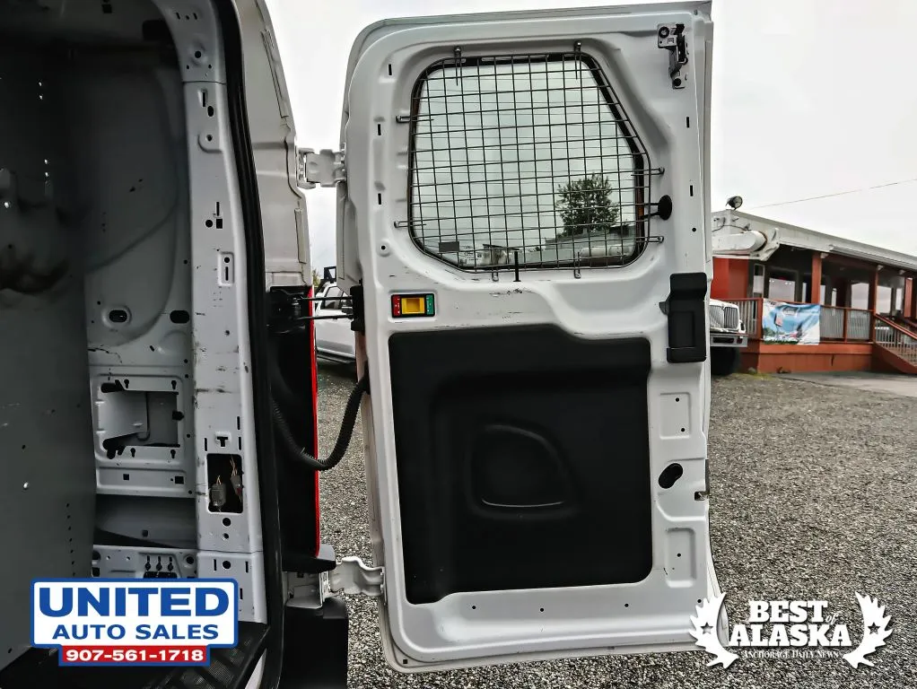 Ford Transit-150 photo 37
