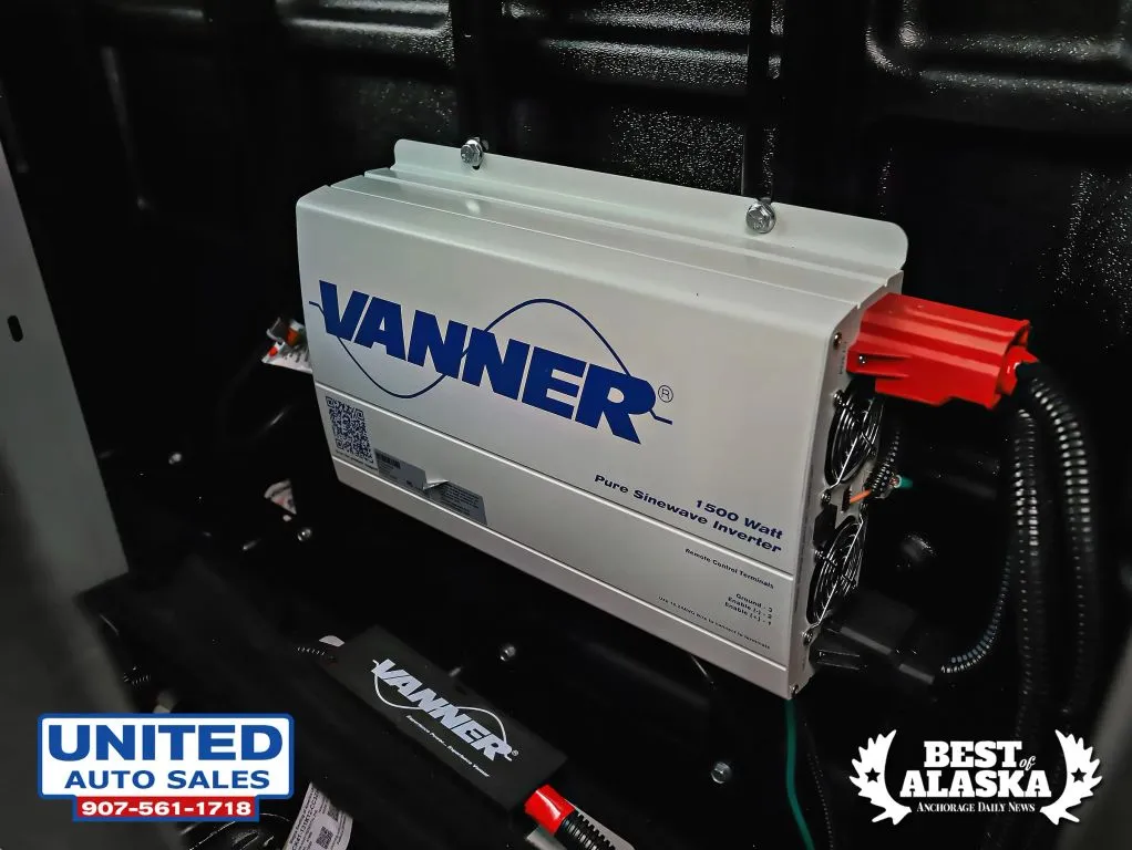 Ford Transit-150 photo 38
