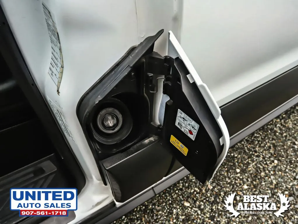 Ford Transit-150 photo 49