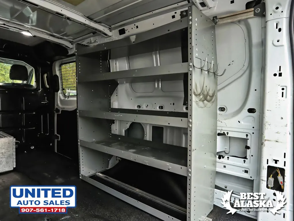 Ford Transit-150 photo 34