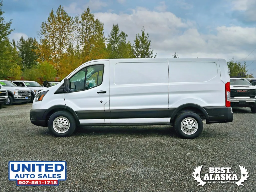 Ford Transit-150 photo 9