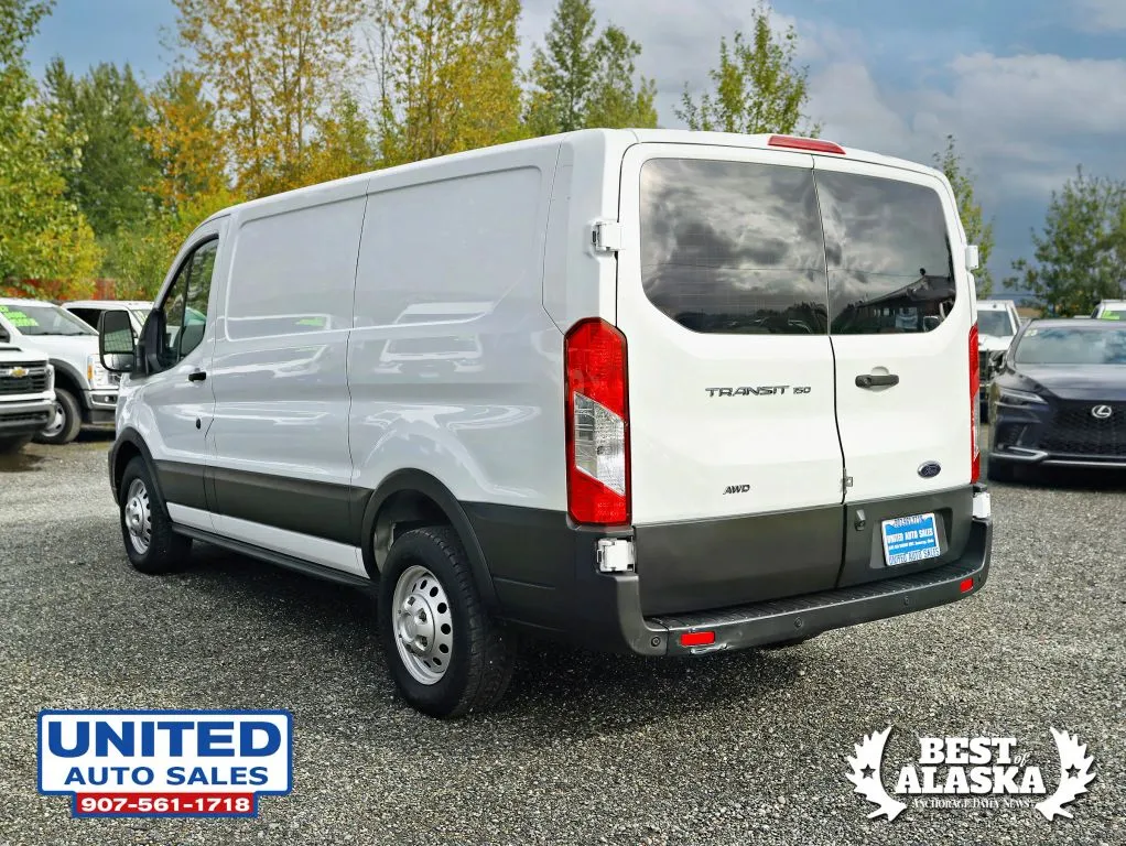 Ford Transit-150 photo 6