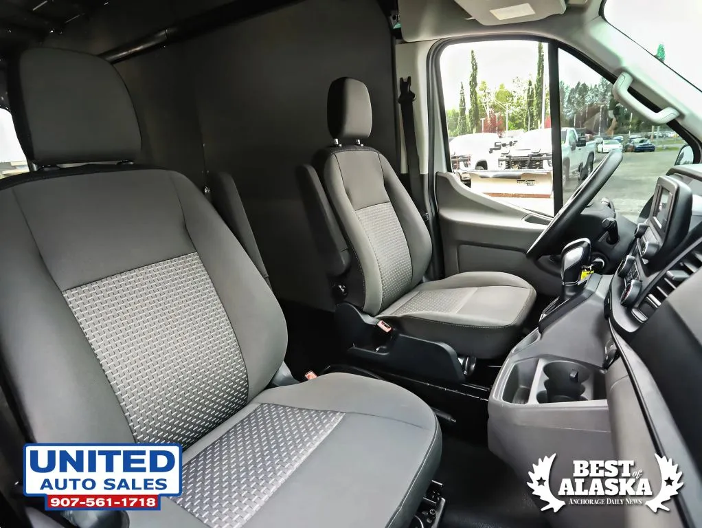 Ford Transit-350 photo 32