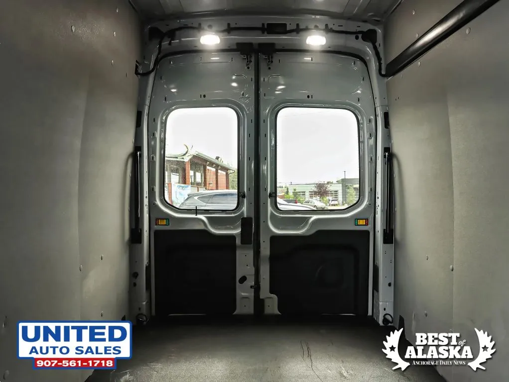 Ford Transit-350 photo 40