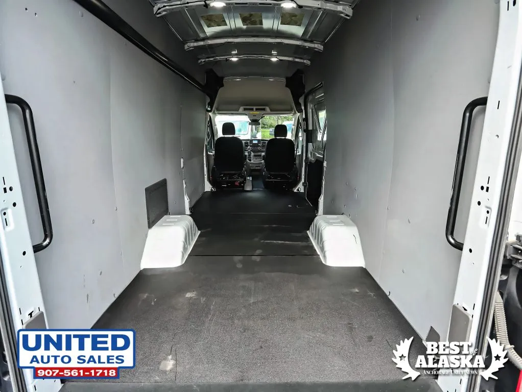 Ford Transit-350 photo 41