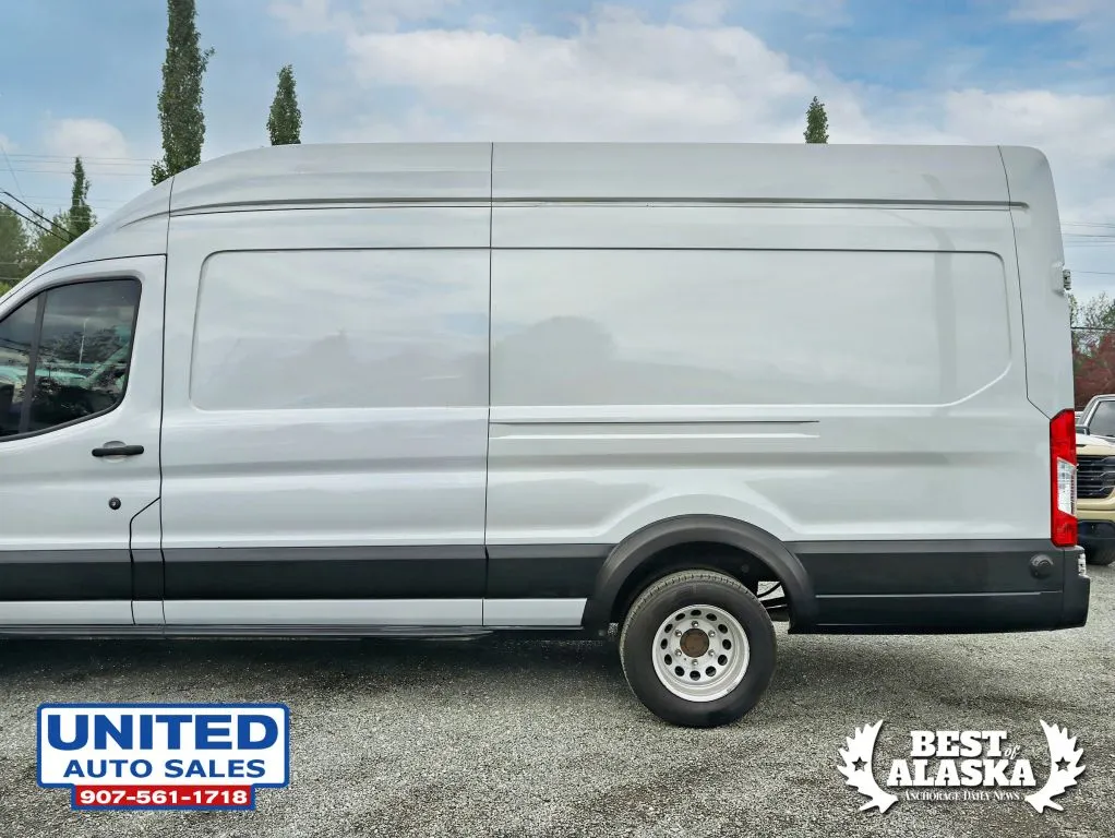 Ford Transit-350 photo 21