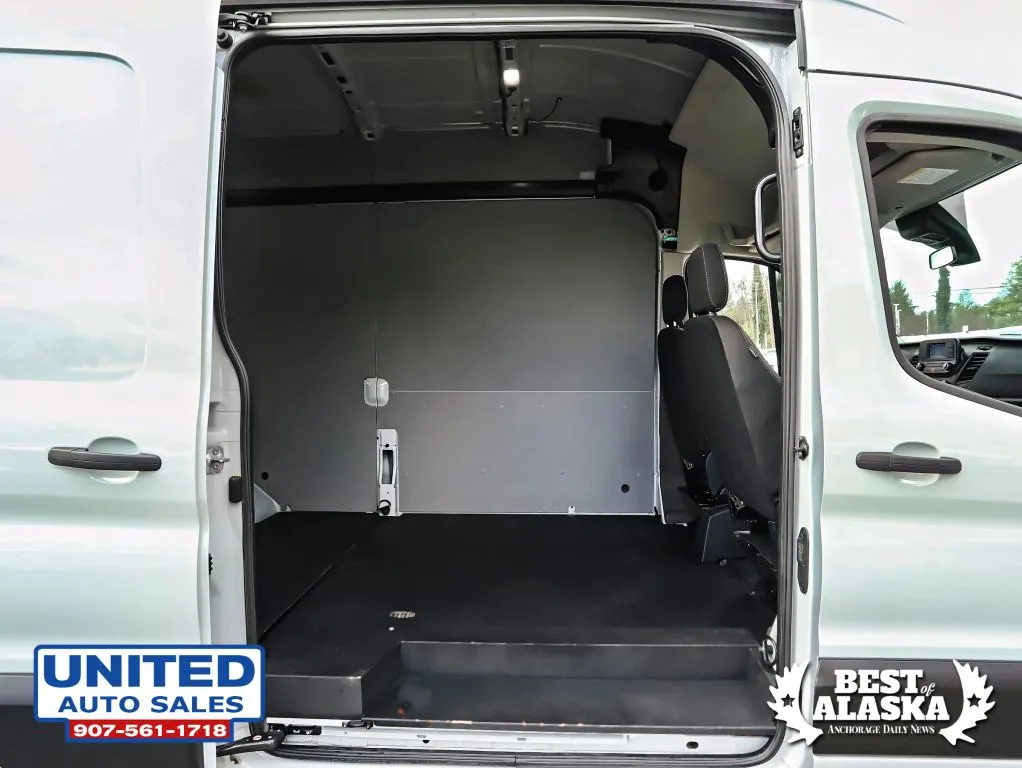 Ford Transit-350 photo 13
