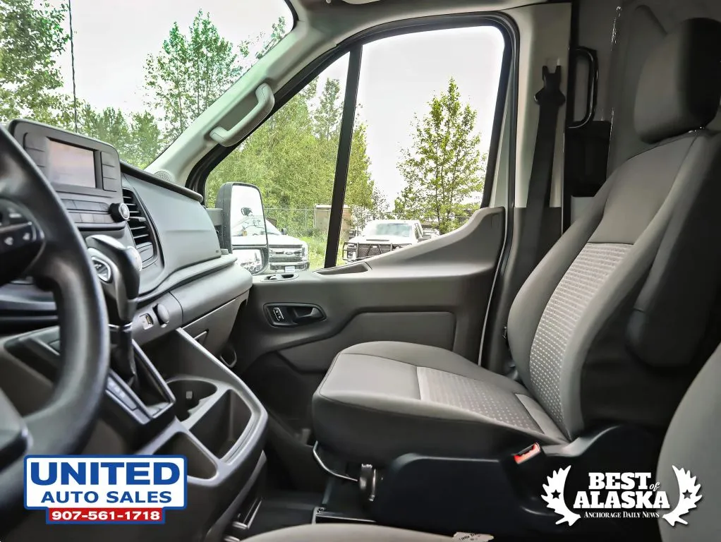 Ford Transit-350 photo 29