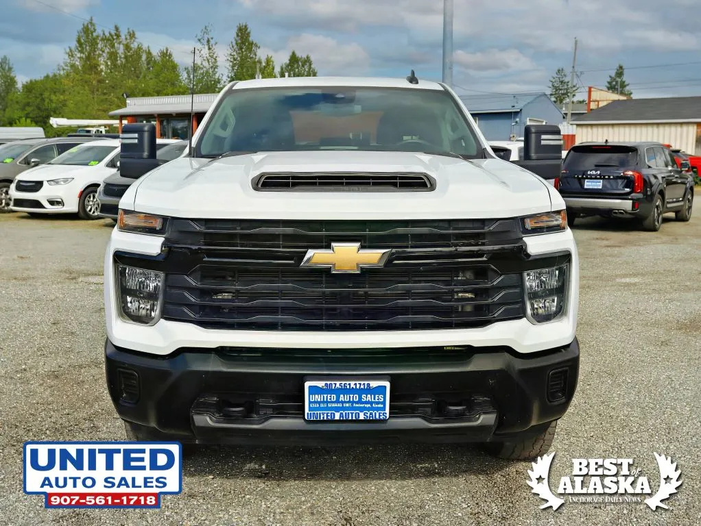 Chevrolet 3500HD photo 3