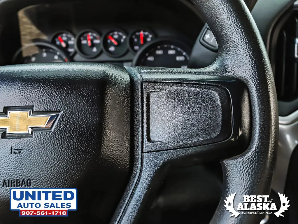 Chevrolet 3500HD photo 33