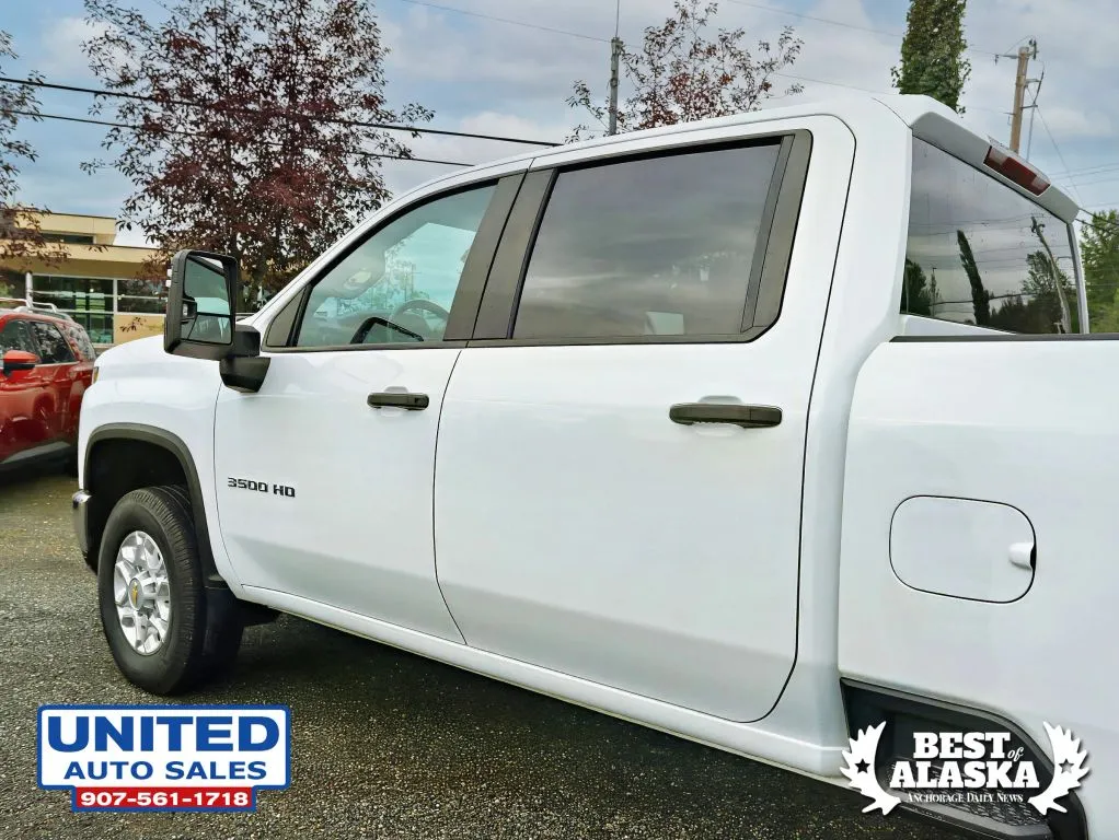Chevrolet 3500HD photo 25