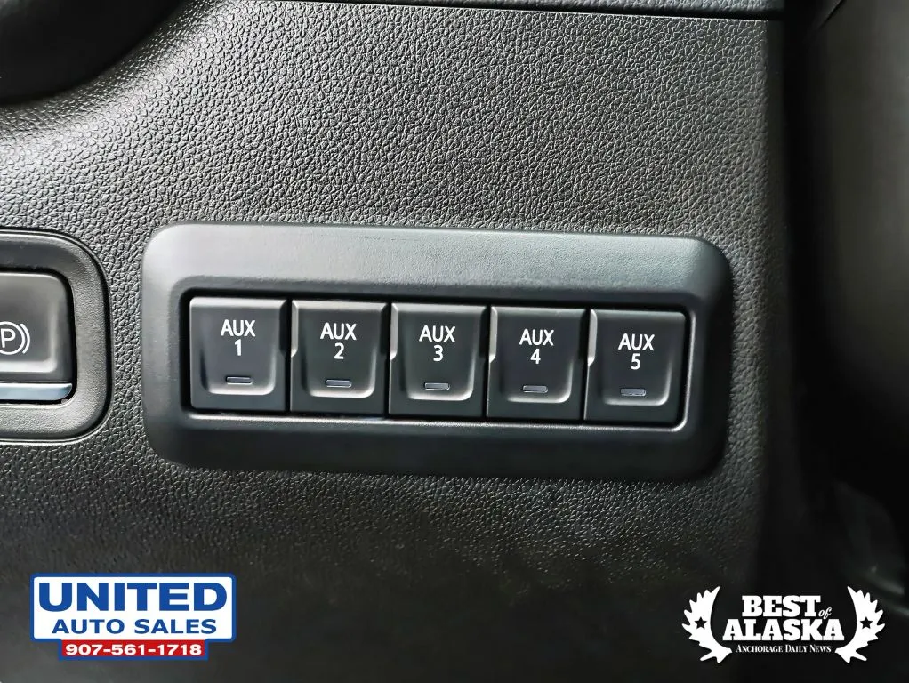 Chevrolet 3500HD photo 41