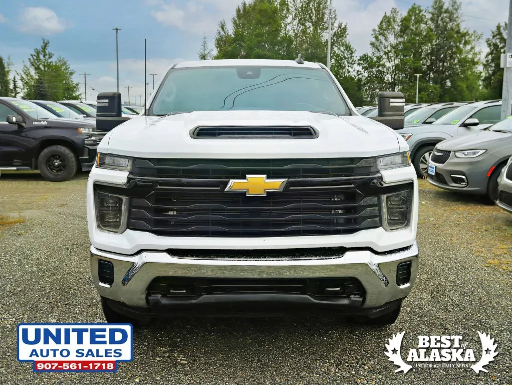 Chevrolet 3500HD photo 3