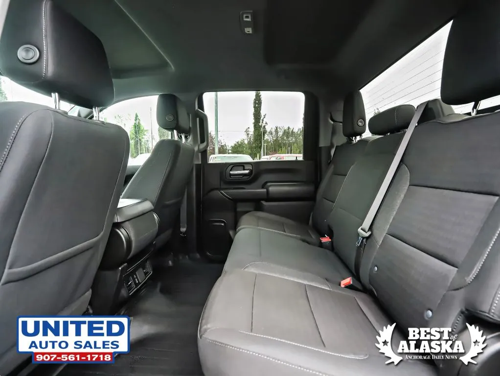 Chevrolet 3500HD photo 43