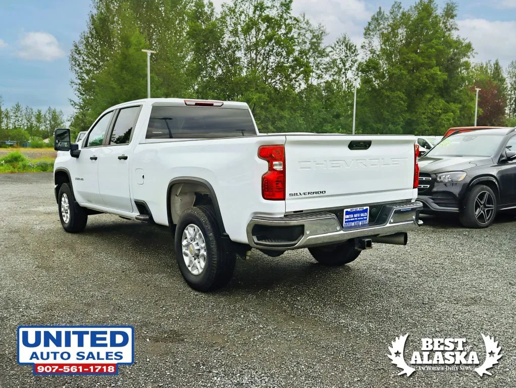 Chevrolet 3500HD photo 6