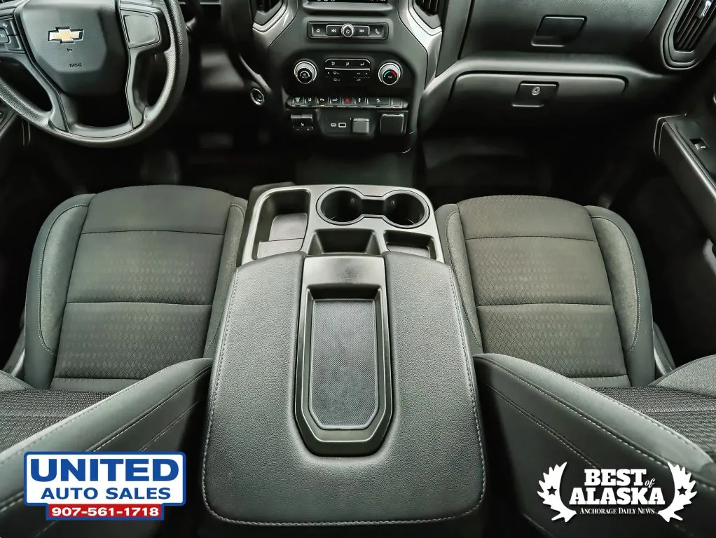 Chevrolet 3500HD photo 56