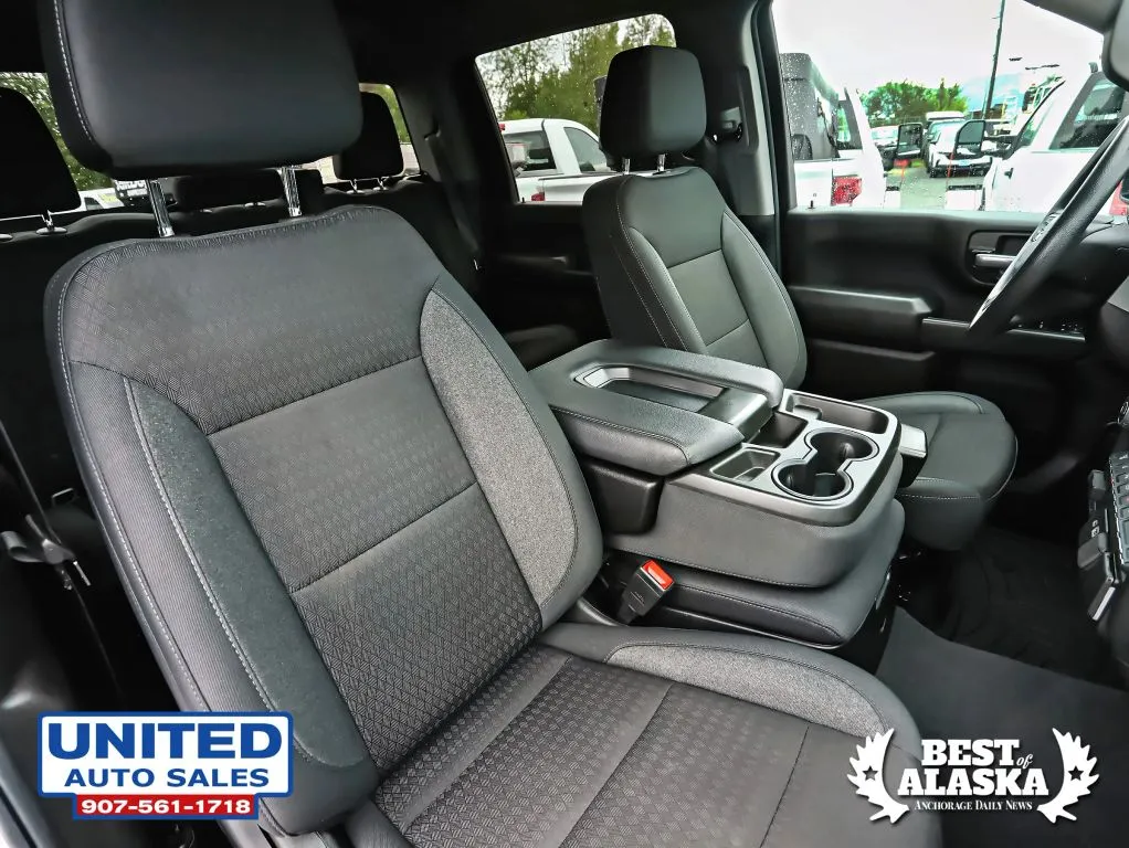Chevrolet 3500HD photo 45