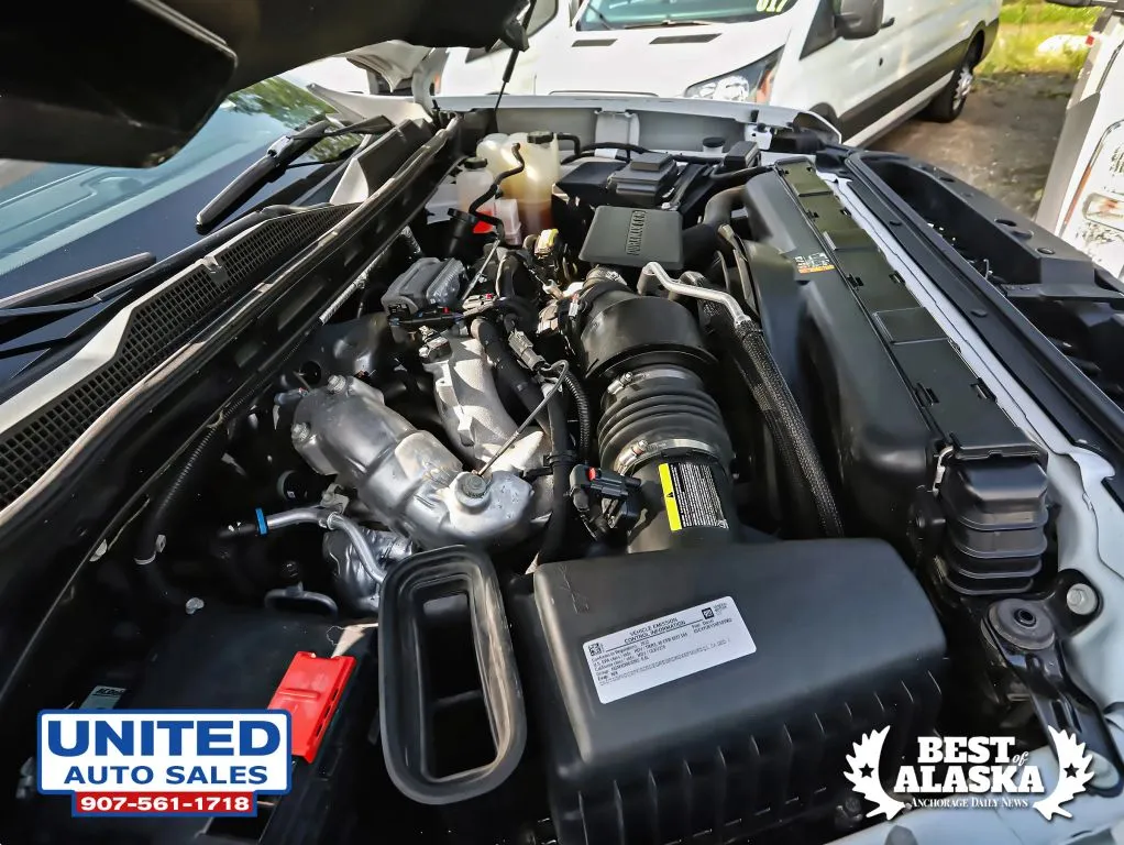 Chevrolet 3500HD photo 48