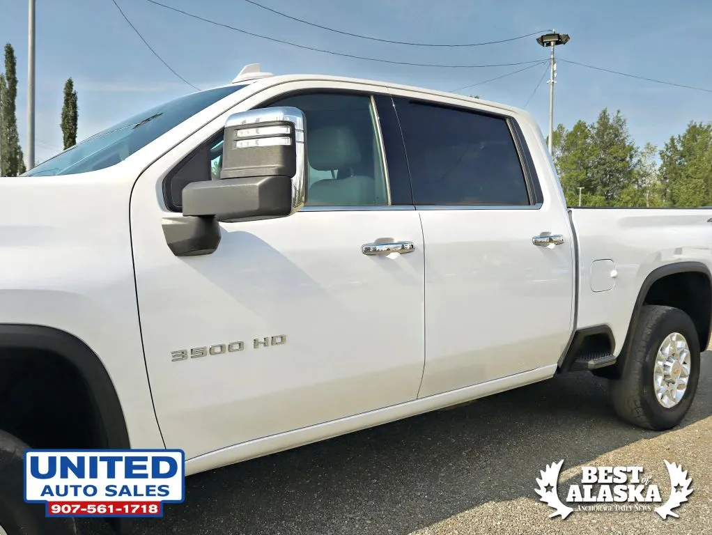 Chevrolet 3500HD photo 25