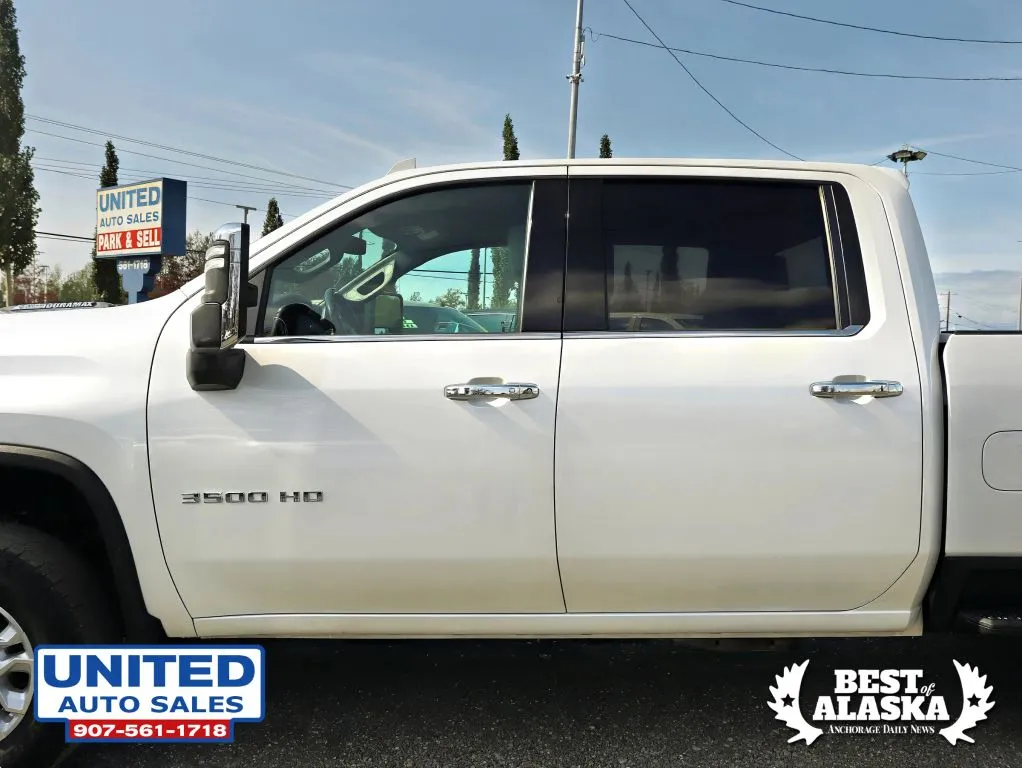 Chevrolet 3500HD photo 24