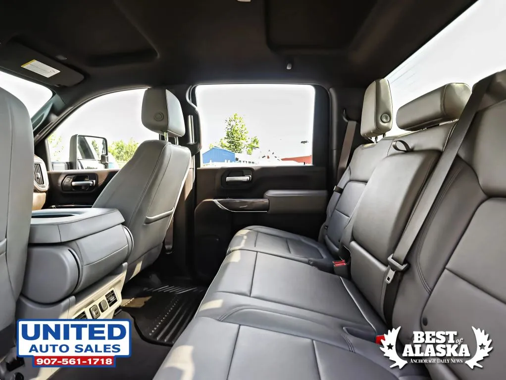 Chevrolet 3500HD photo 33