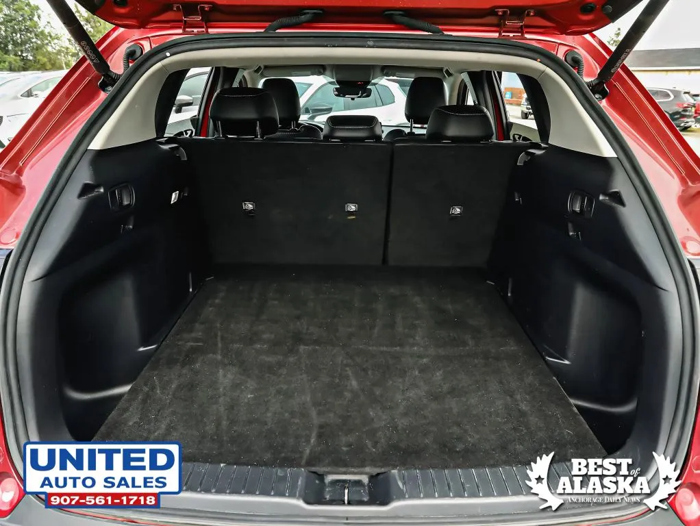 Mazda CX-50 photo 19