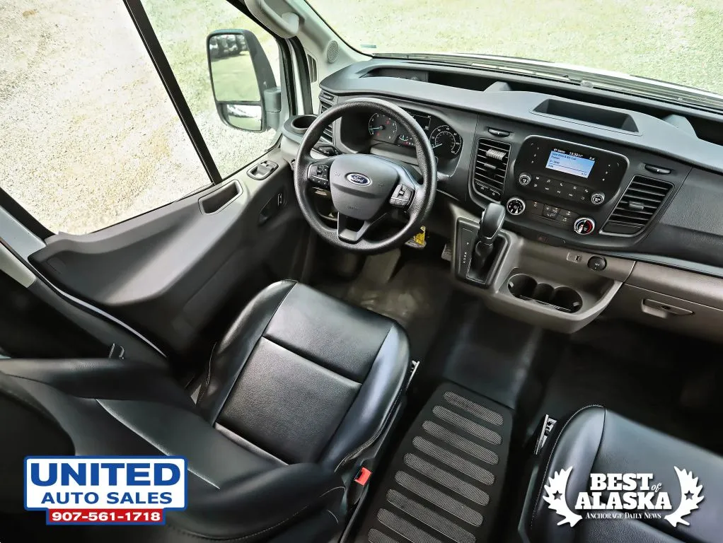 Ford Transit-250 photo 49