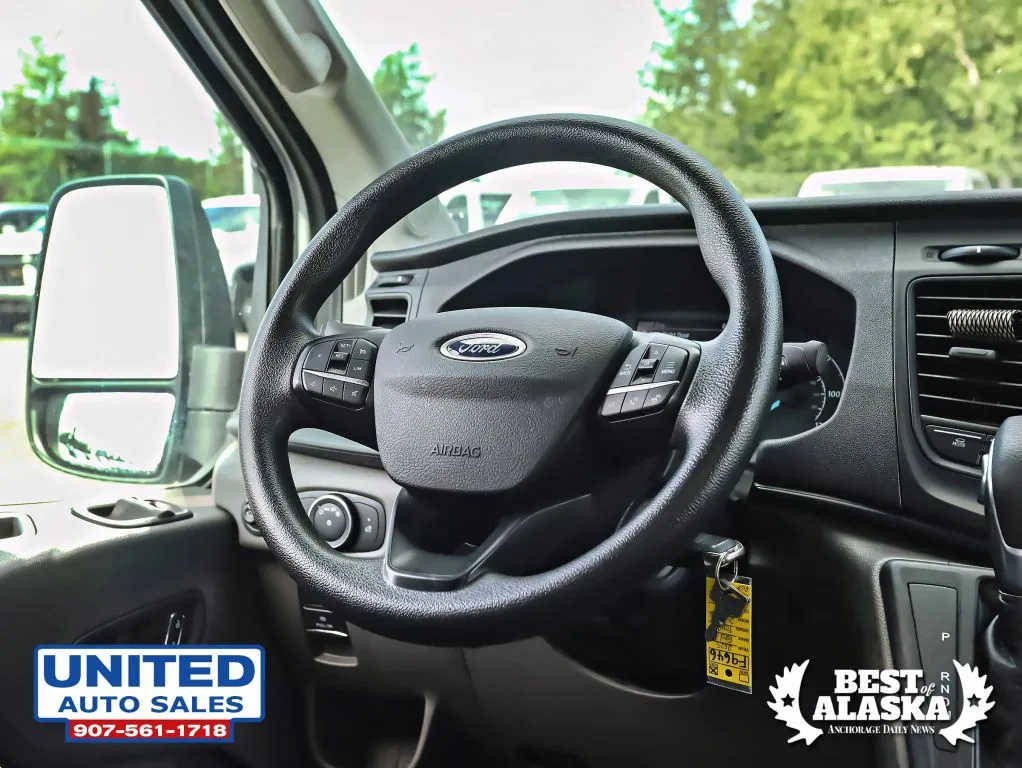 Ford Transit-250 photo 53