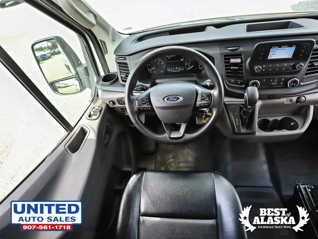 Ford Transit-250 photo 52