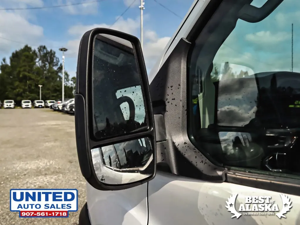 Ford Transit-250 photo 27