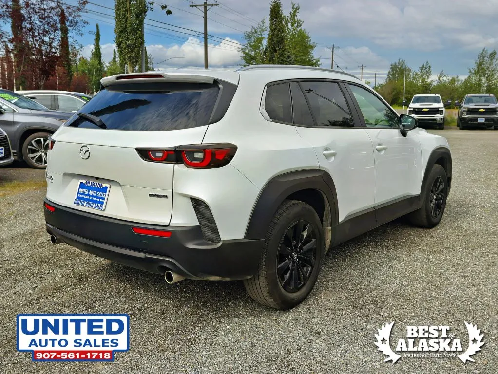 Mazda CX-50 photo 10