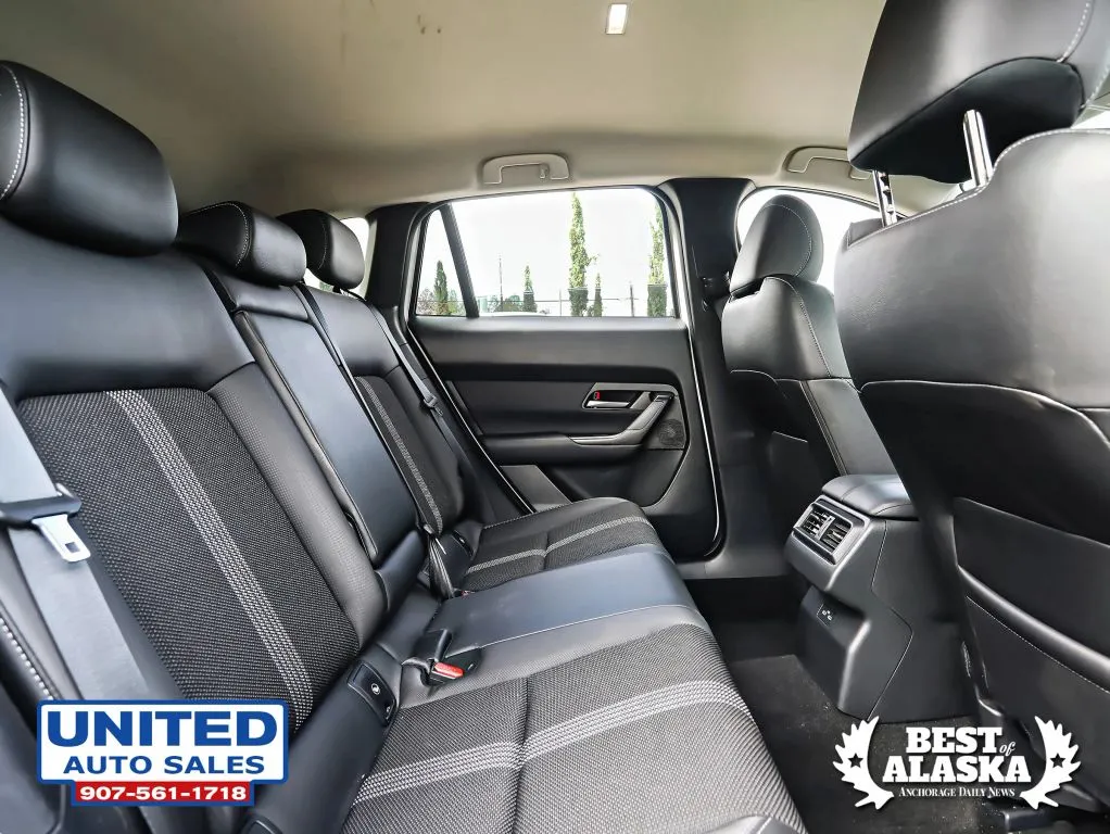 Mazda CX-50 photo 14