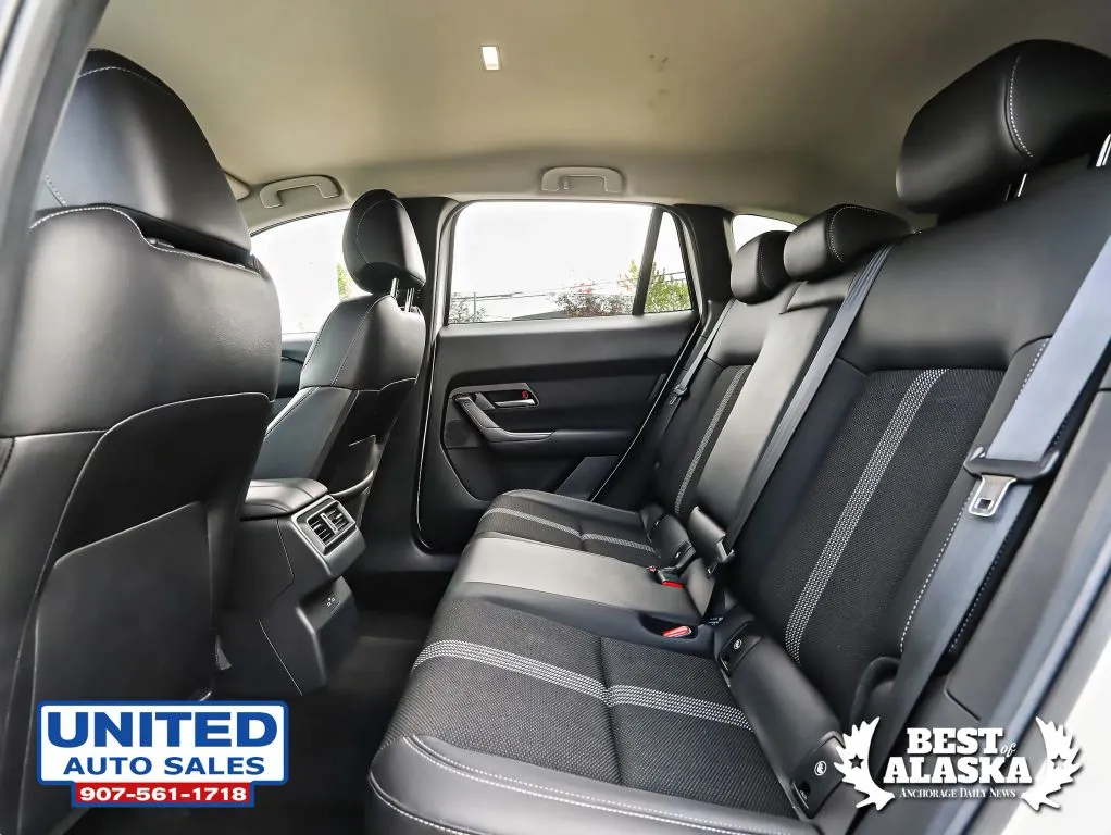 Mazda CX-50 photo 38