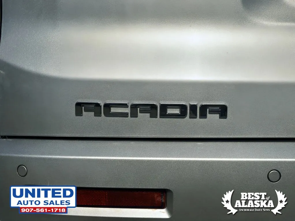 GMC Acadia photo 25