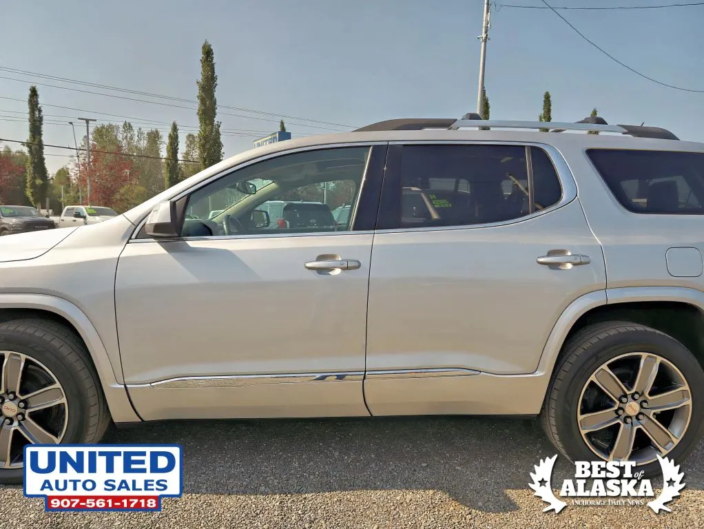 GMC Acadia photo 22