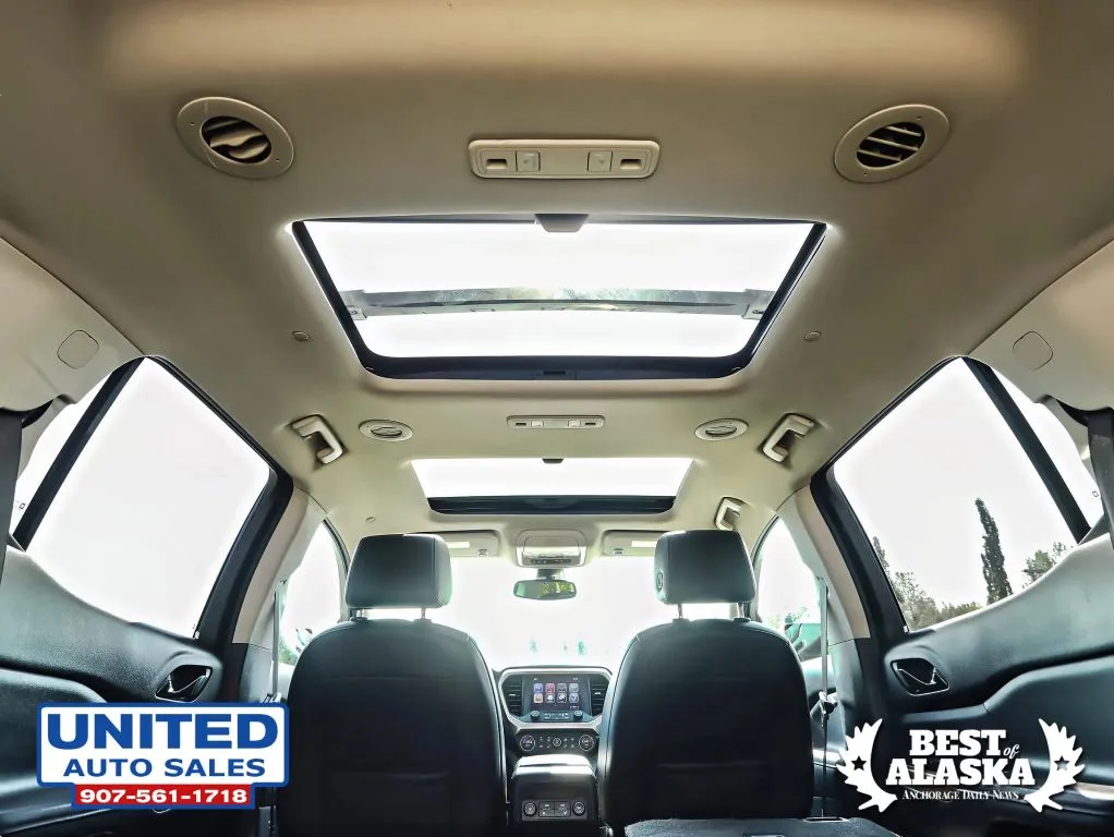GMC Acadia photo 20