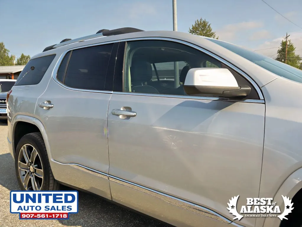 GMC Acadia photo 5